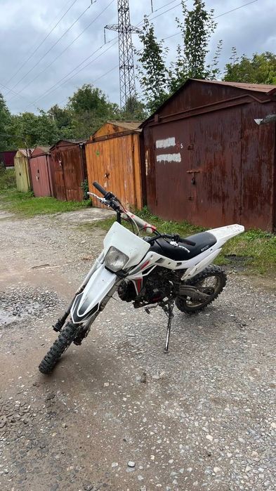 Кросовий мотоцик бсє 125