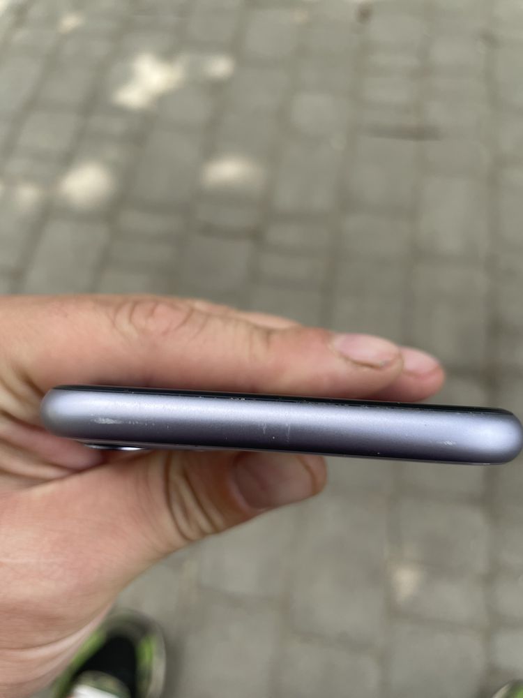 Iphone 11 64gb pupure neverlock состояние хоошее не разбирался