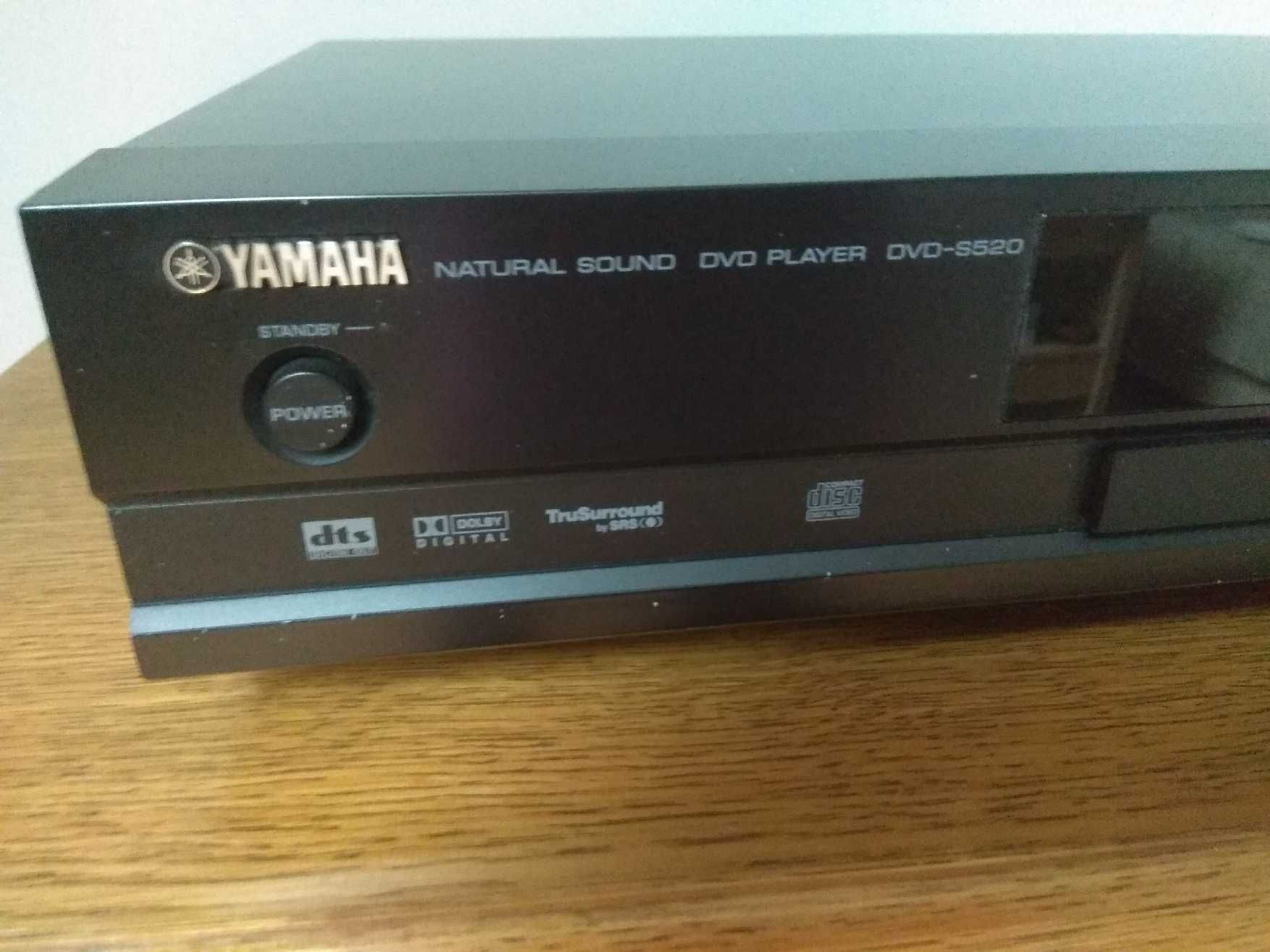 Odtwarzacz Yamaha DVD-S520