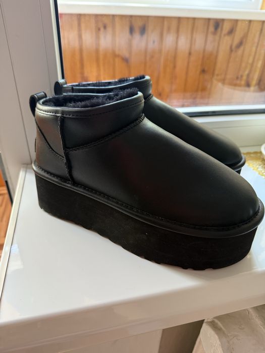 Продам угги натуральные новые