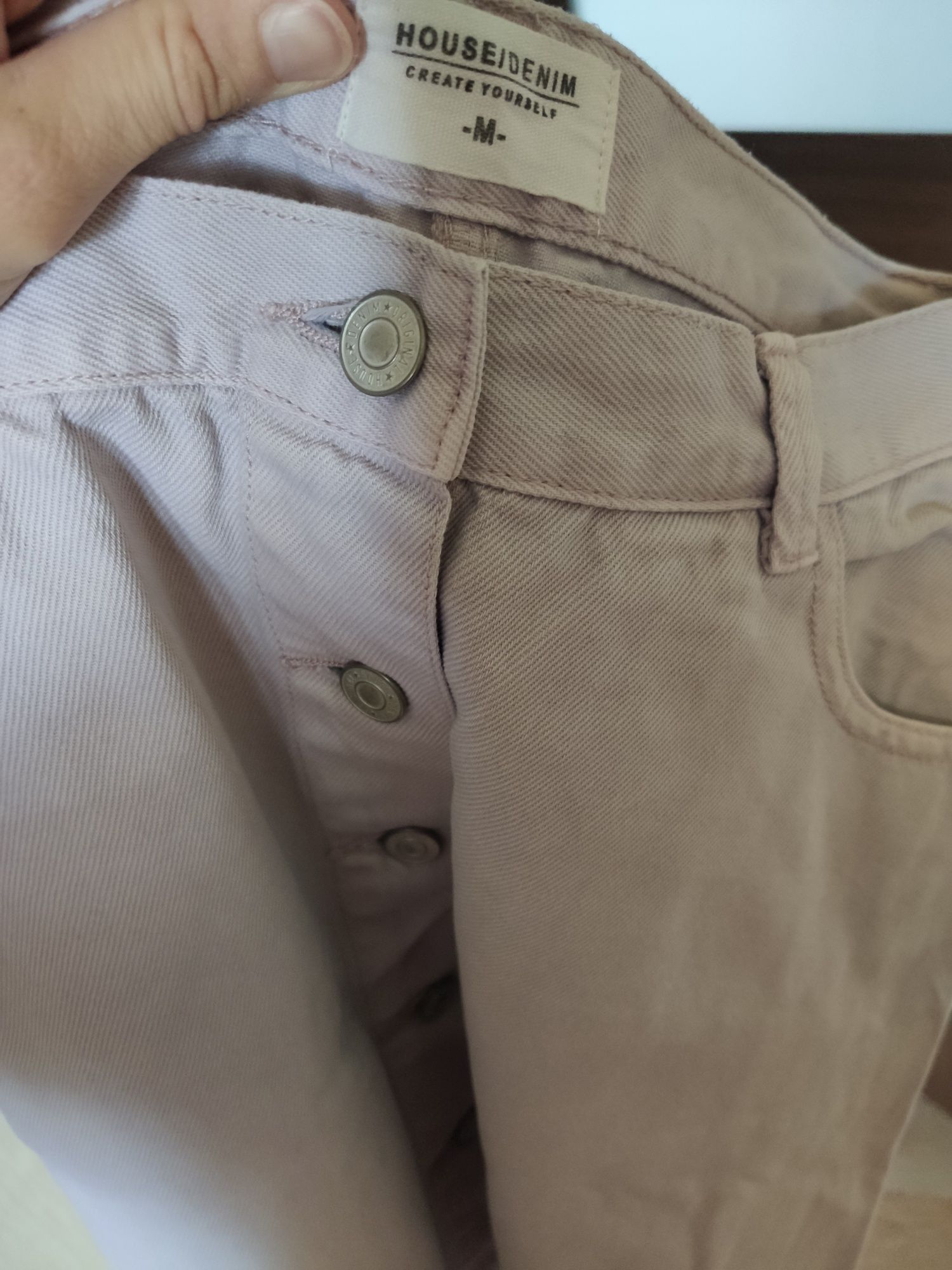 Liliowa jeansowa spódnica mini