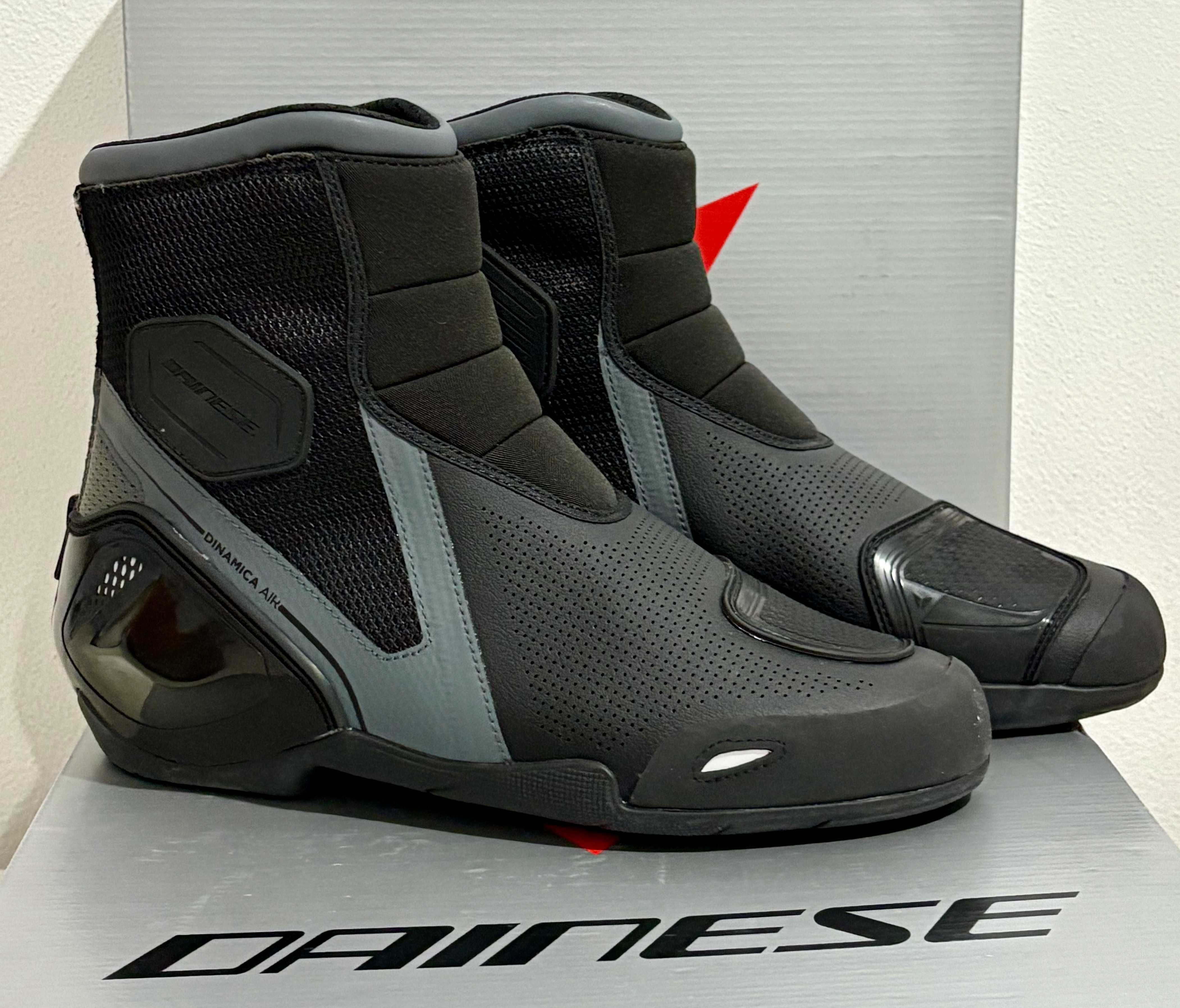 Botas NOVAS Dainese mota. Ventiladas. Preto/Cinza. Nrs 40, 41 e 42