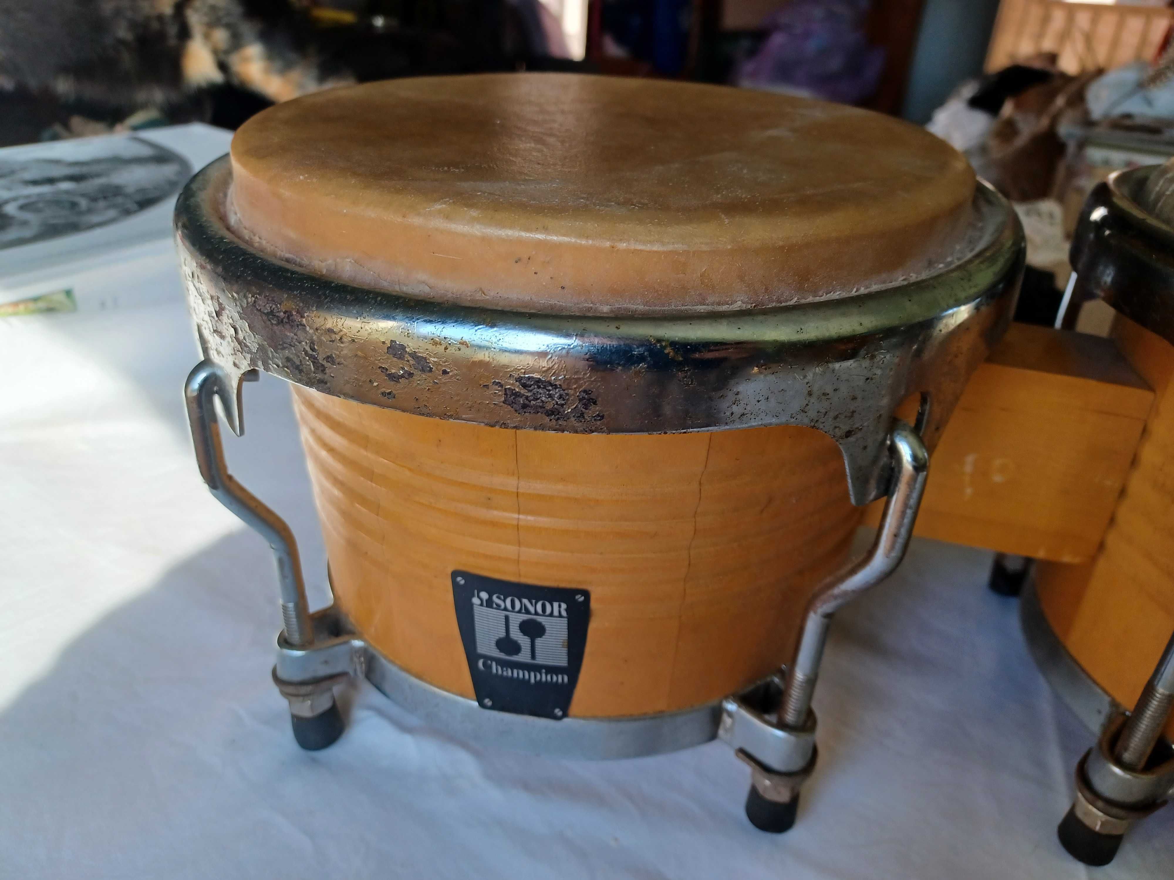 Bongós de pele semi ocos Sonor Champion