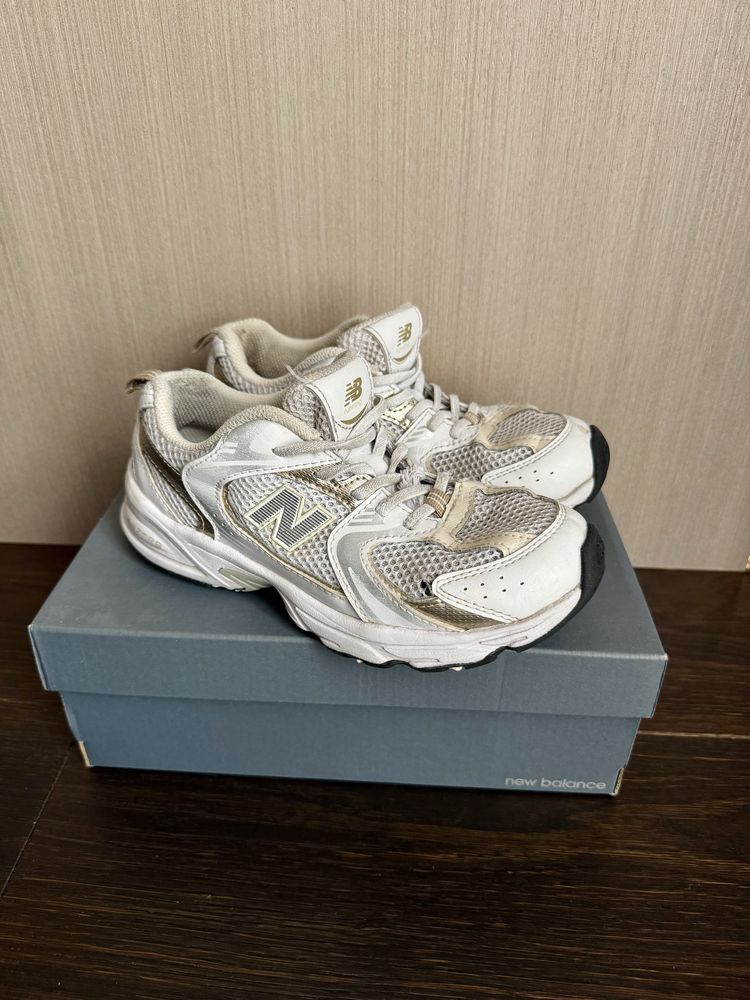Продам кроссовки New Balance белые 34,5 подростковые для девочки