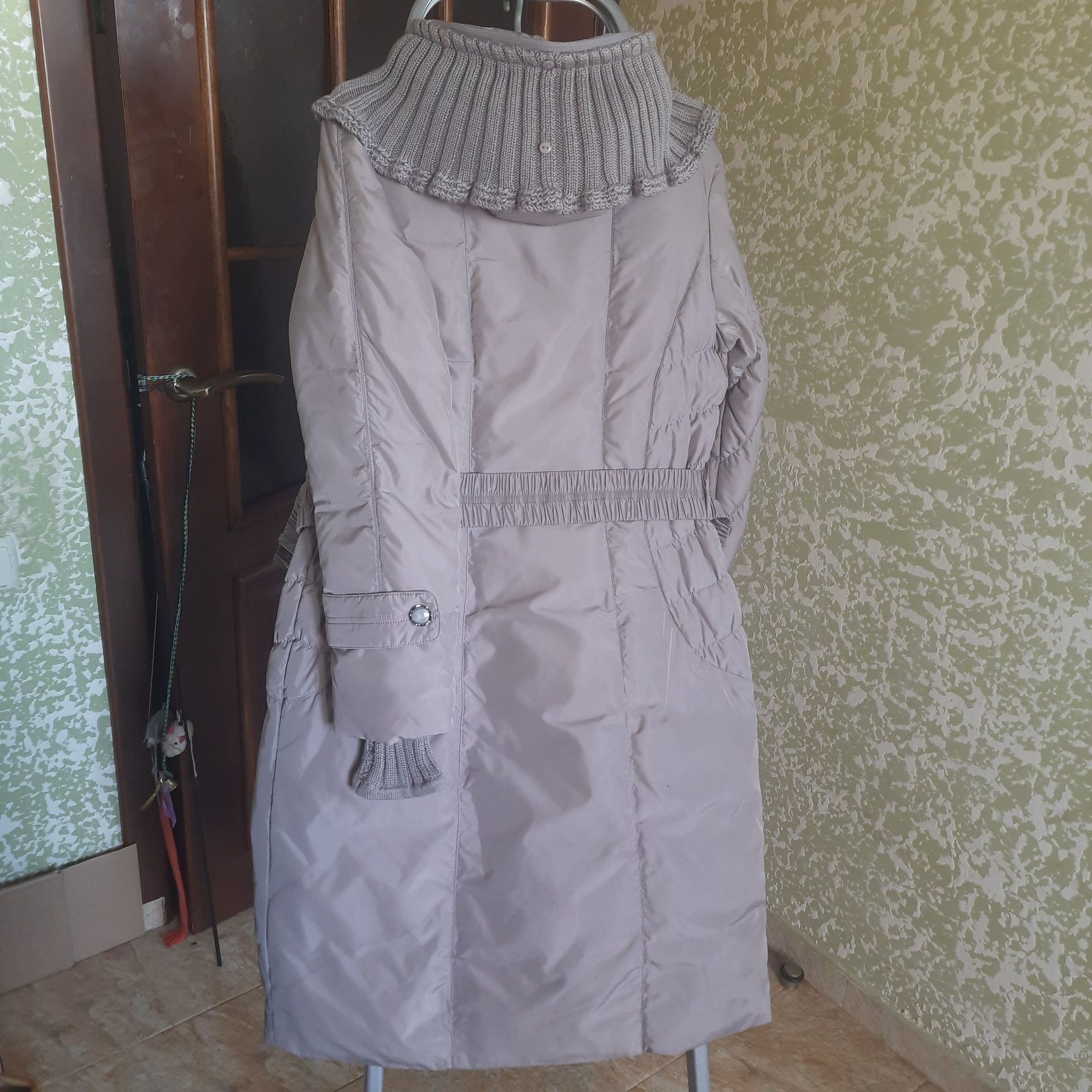 Продам женский пуховик