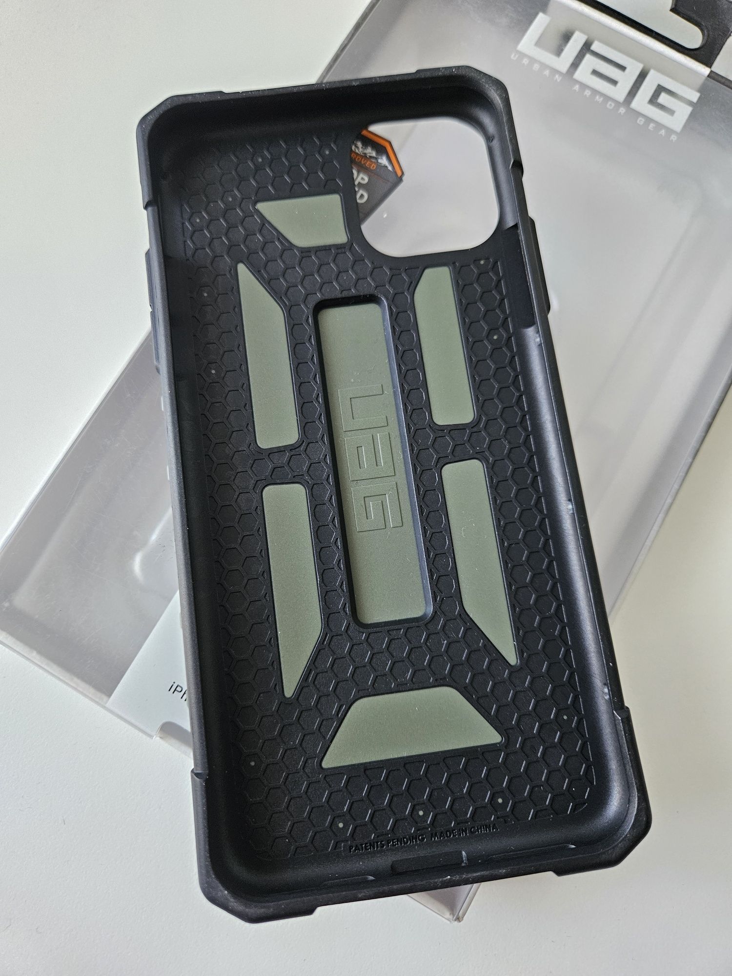 Etui iPhone 11 Pro Max UAG