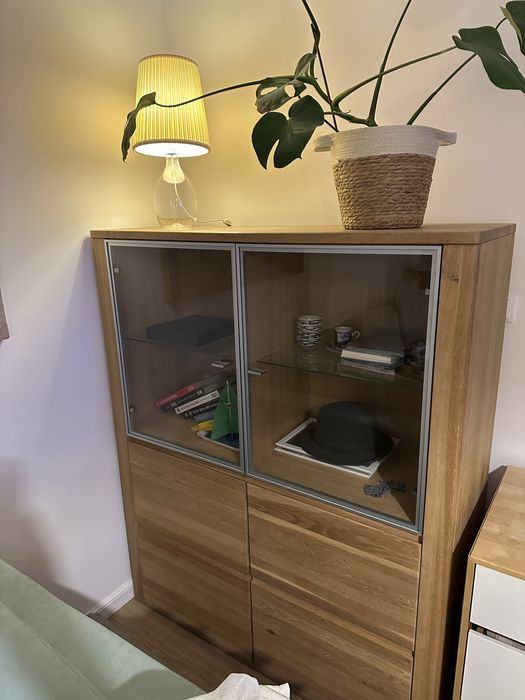 Meble dekort Komoda z witryna typ 05 - dębowa - Polecam