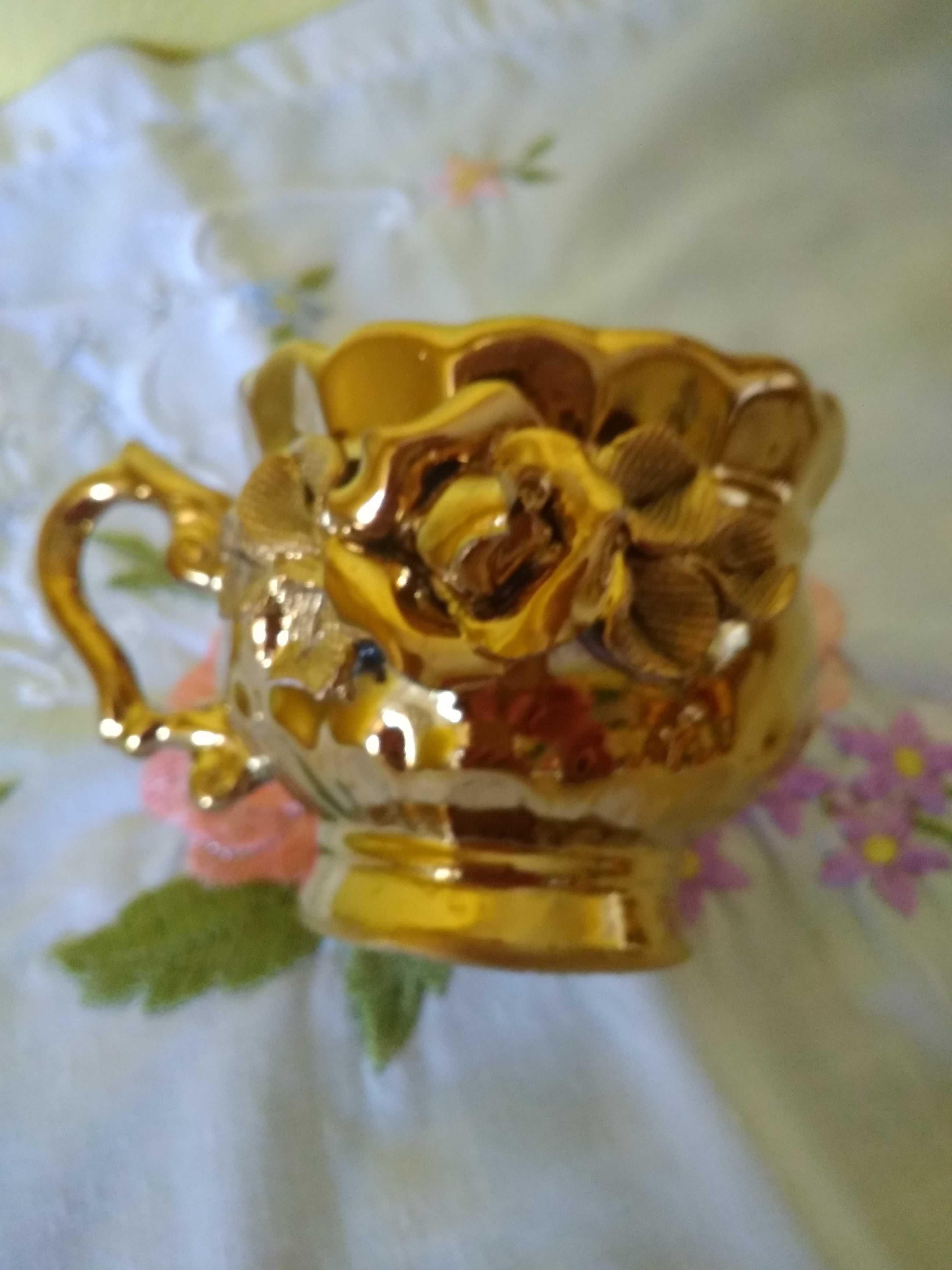 Чайный сервиз золотая роза
