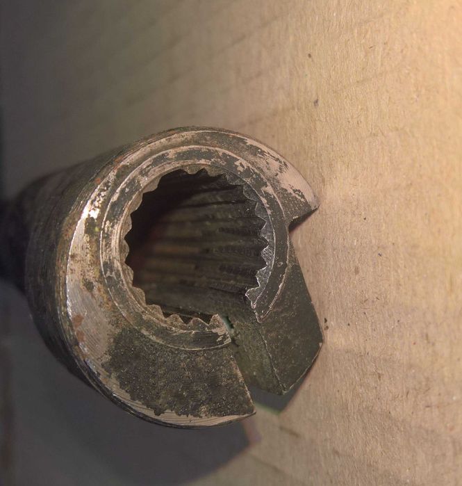 Рулевой вал ВАЗ-2101, 2102, 2103, 2104, 2105, 2106, 2107.