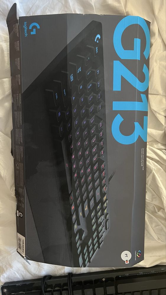 Teclado gaming Logitech G213