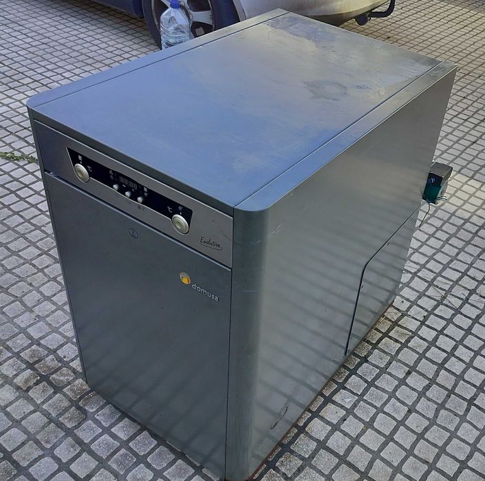 Máquina de aquecimento a gasóleo (para uso ou peças)