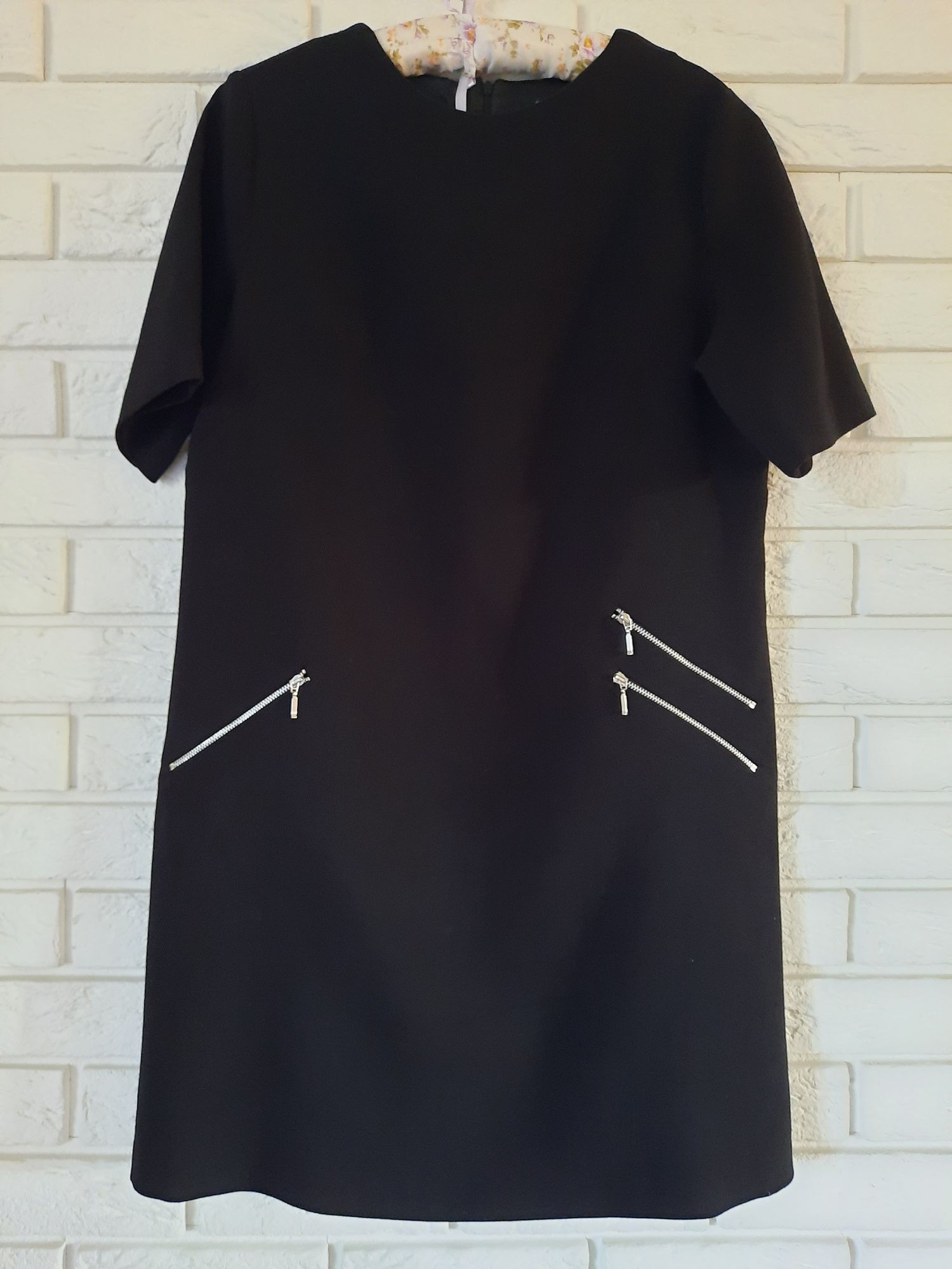 Mała czarna z suwakami mini sukienka r 44