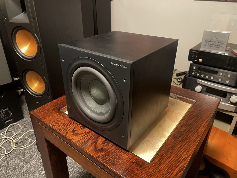 Subwoofer aktywny Bowers & Wilkins ASW 608 200 Watt