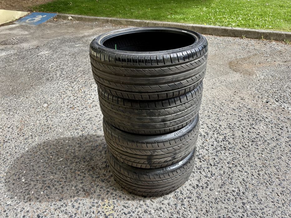 Vendo pneus 215/35/19