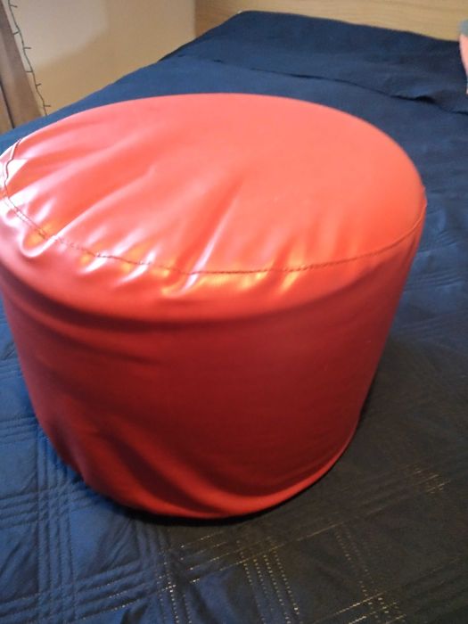 Pufa dziecięca z pianki poliuretanowej 30/40 cm