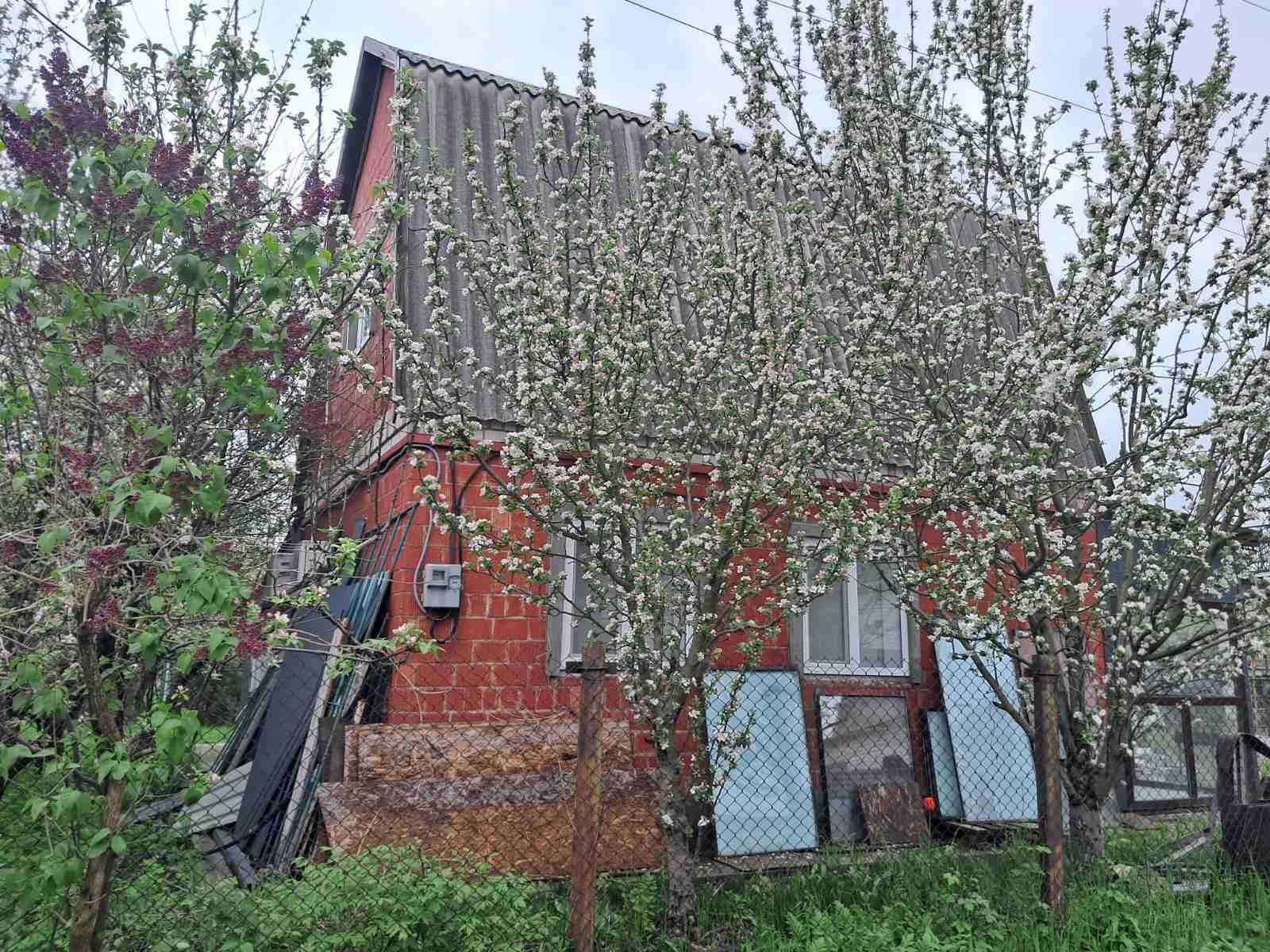 Продам дом-дачу в Ермолаевке на берегу реки Подгородное