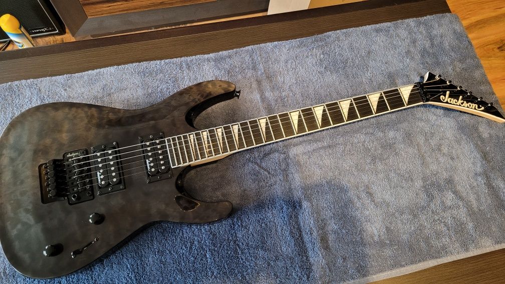 Jackson JS32Q Arch Top Floyd Rose Tremol-No