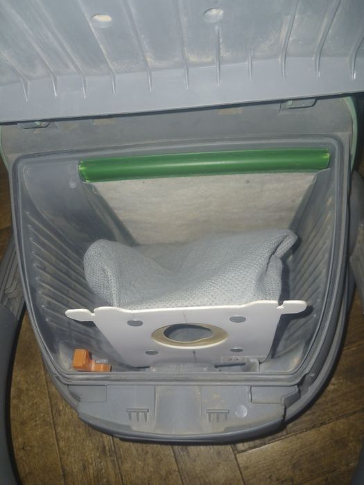 Робочий пилосос Electrolux