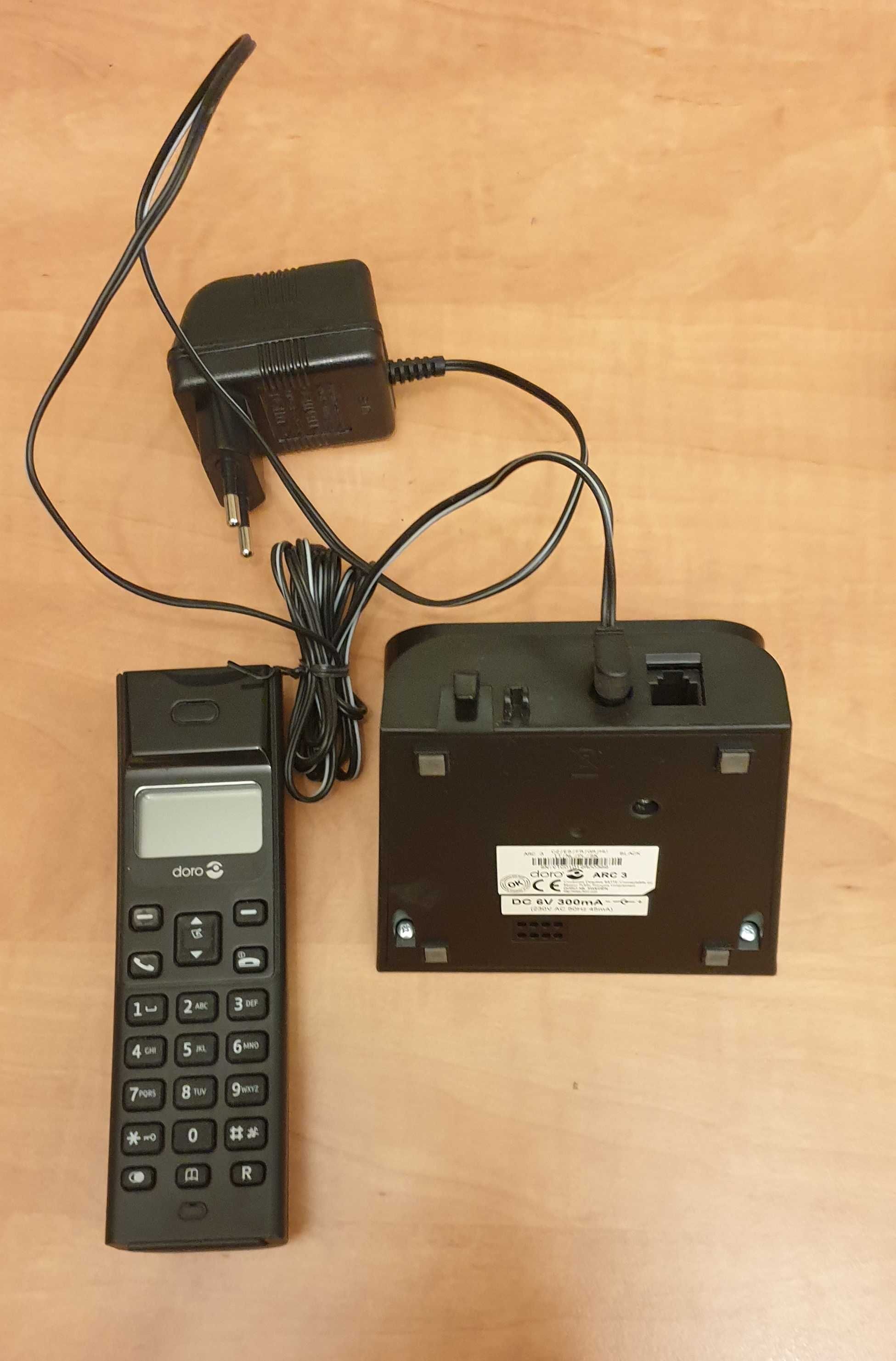 Używany telefon bezprzewodowy DORO ARC 3 analogowy DECT