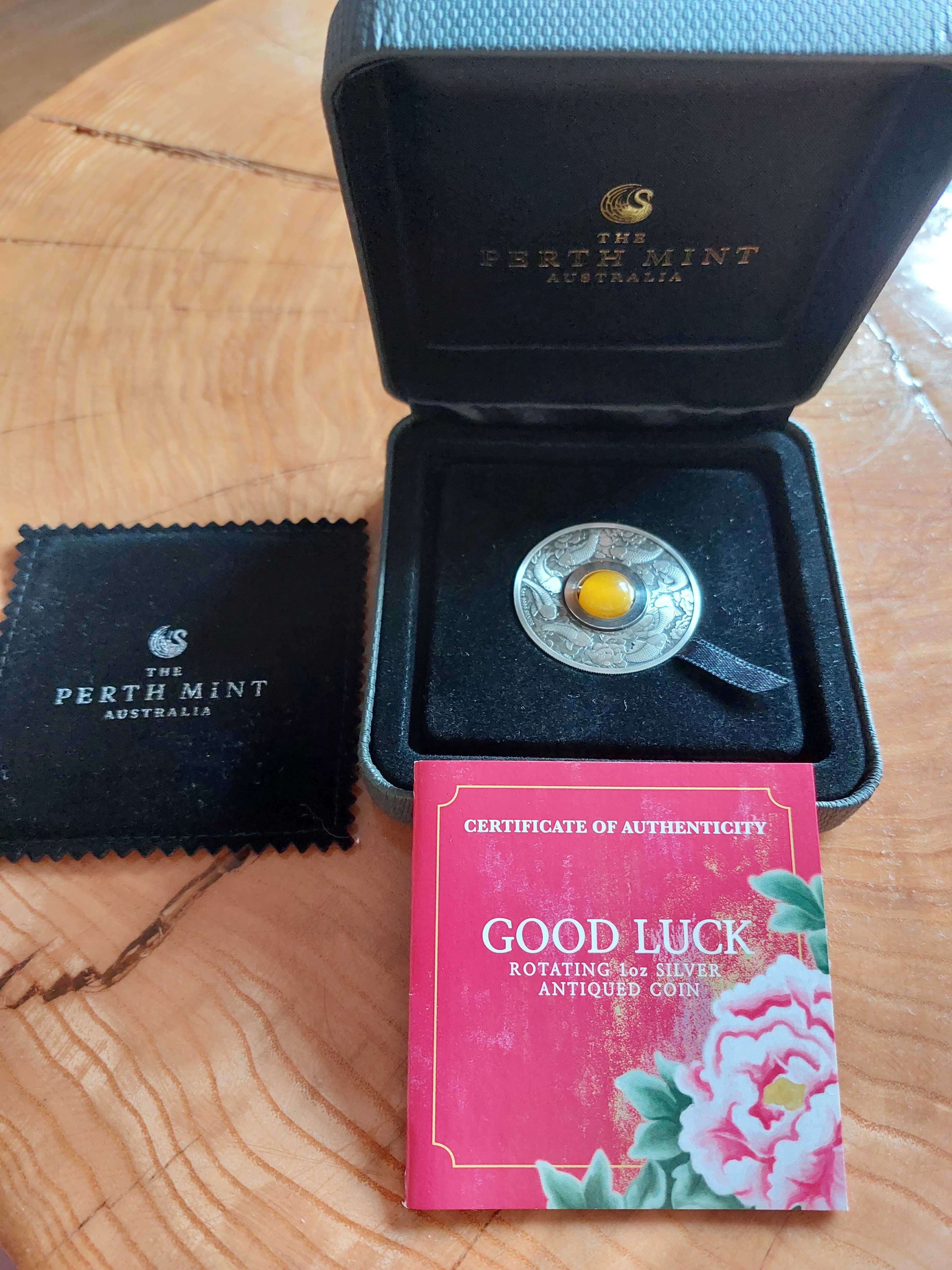 Do sprzedania 1$  1oz 2018 Unikat Srebrna Moneta Ryby Koi - 1999 zl