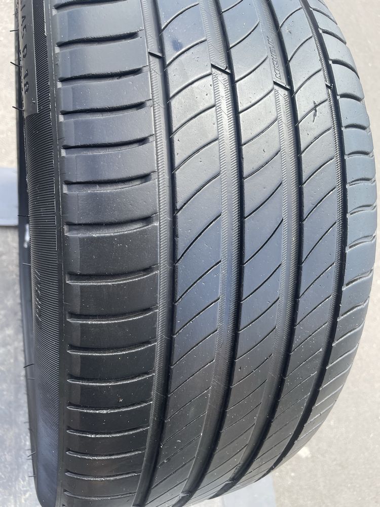 245/45/18 michelin primacy 4