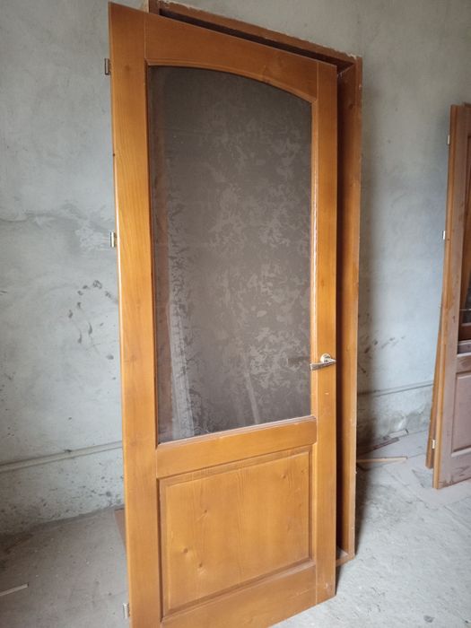 Продам двері соснові якісні