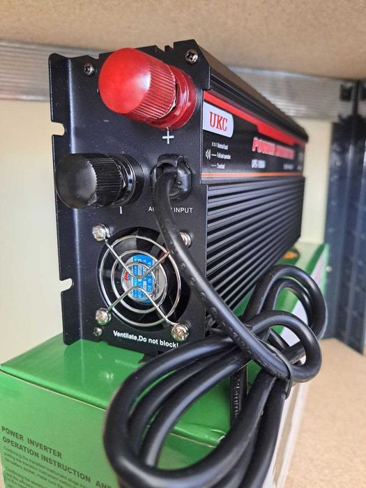 Преобразователь інвертор + зарядка 20А 12-220V 1800W Инвертор ИБП ДБЖ