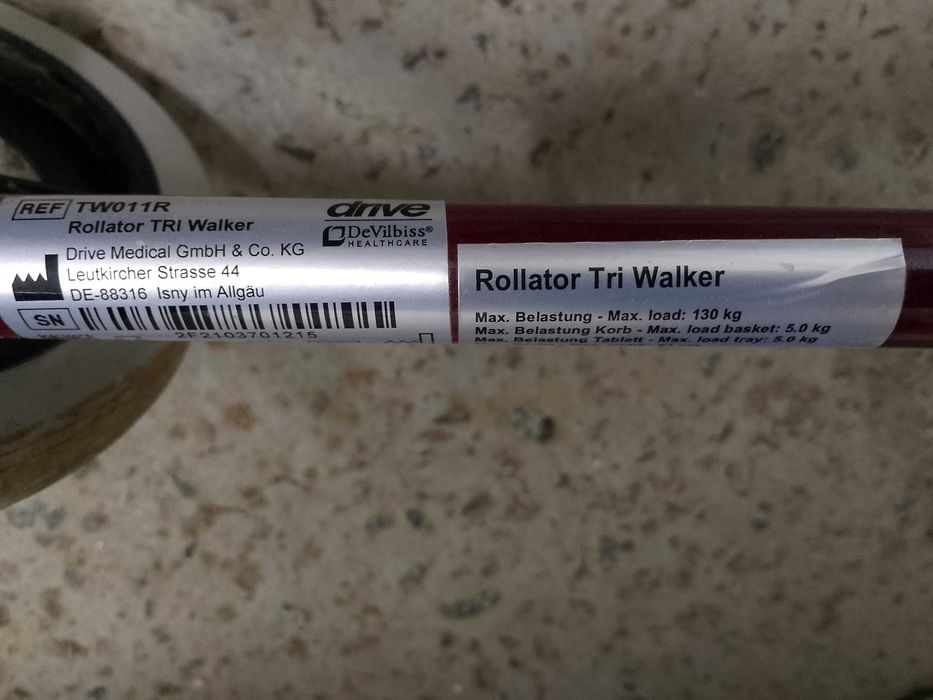 Продам ходунки Ролатор для взрослых.