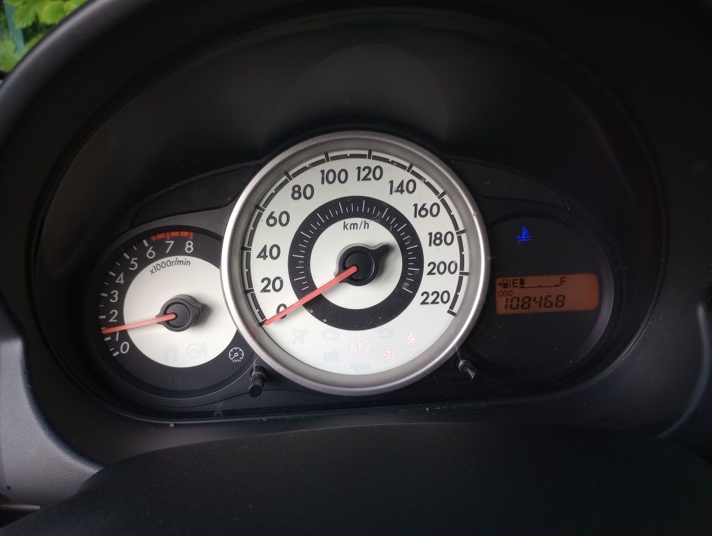 Mazda 2 2010 mały przebieg