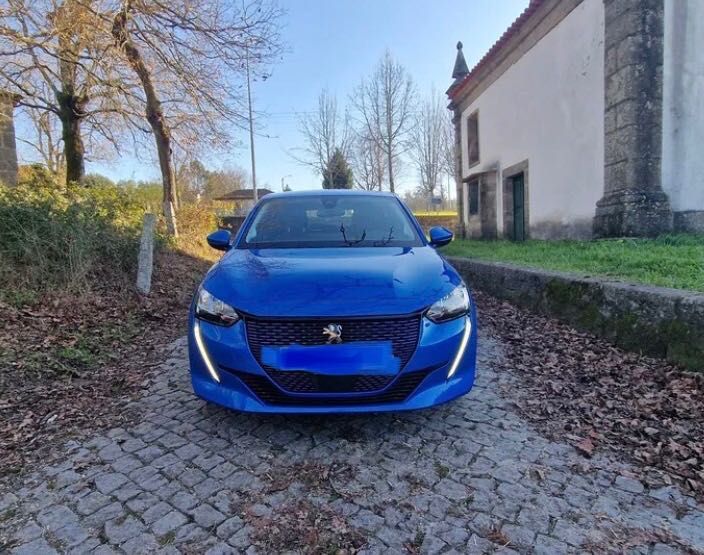 Peugeot e-208 Allure 50kwh iva dedutivel
