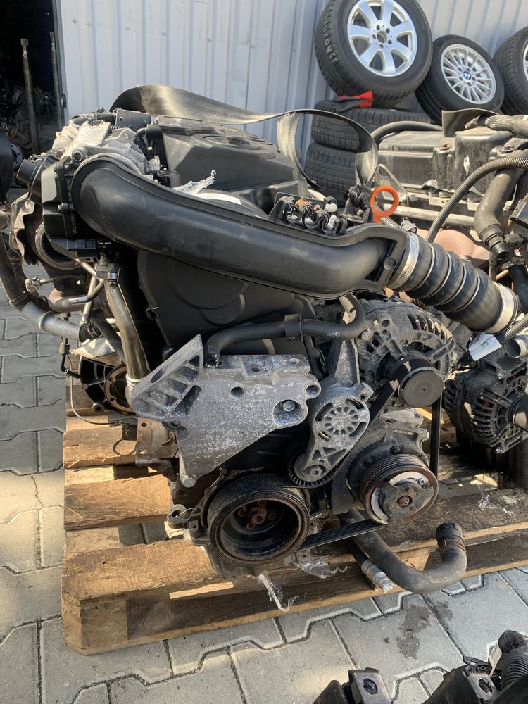 Двигун мотор двигатель BMM VW Golf 5+ 2.0tdi