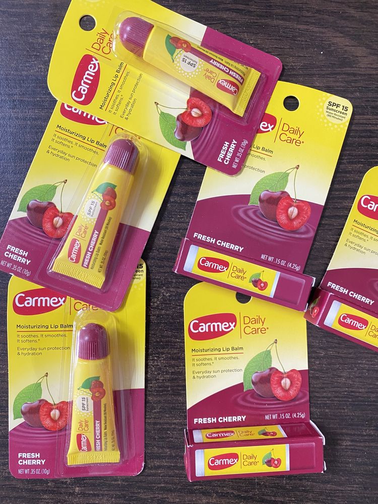 Бальзам Carmex оригінал вишня полуниця класичний