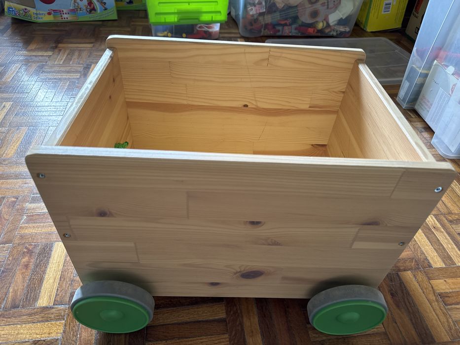 Carrinho para brinquedos Ikea Flisat
