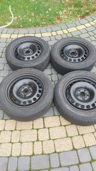 4x Bridgestone Blizzak LM32 ZIMA 205/55 R16 + felgi stalowe 5x112 VW