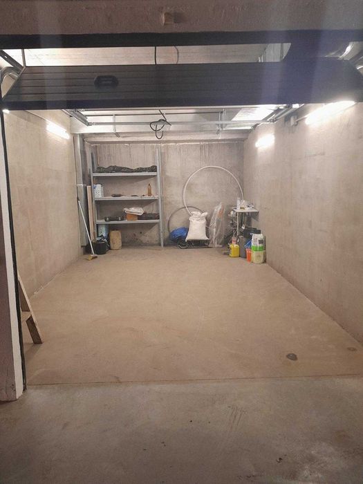 Продається гараж Злуки 18