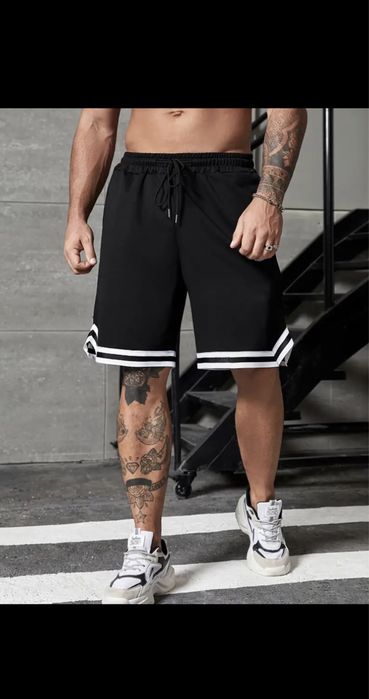 Продам НОВІ стильні шорти