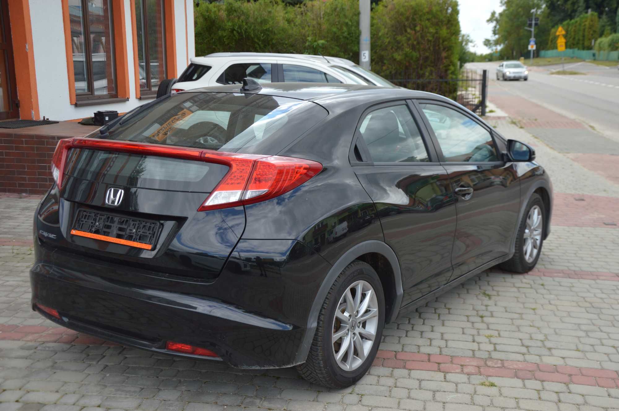 Honda CIVIC 2012 ROK 1.8 benzyna 210tyś km przebiegu. SUPER AUTO!!!