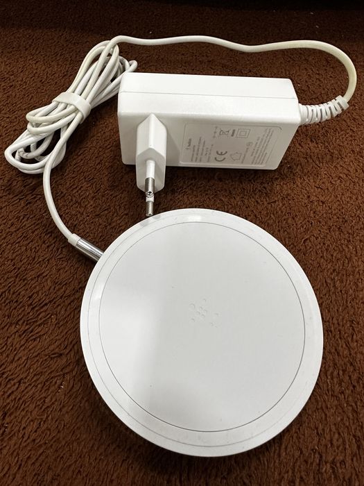 Безпровідна, бездротова зарядка Belkin