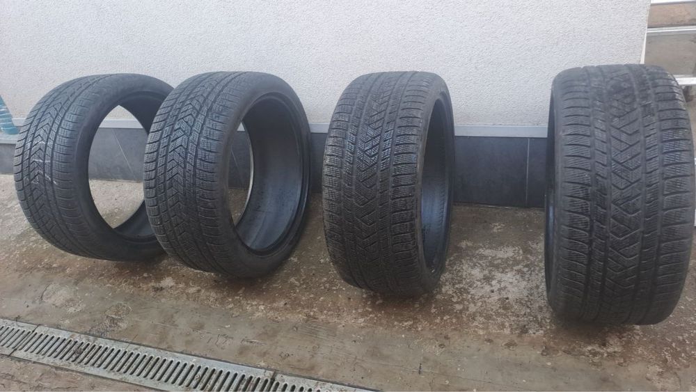 Pirelli Scorpion Winter 295/35 R22 108W XL  зимова гума