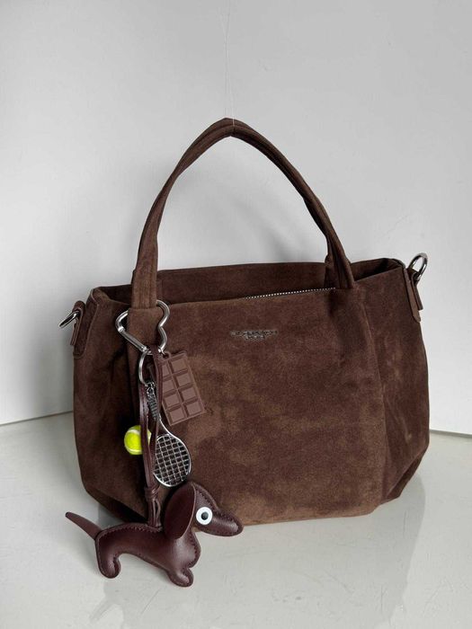 Torebka Flora&Co brązowa czekoladowa zamsz Eco zamszowa shopper brelok