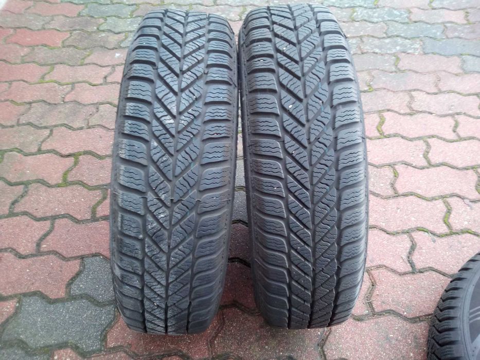 opony zimowe 165/70 R14 z felgami
