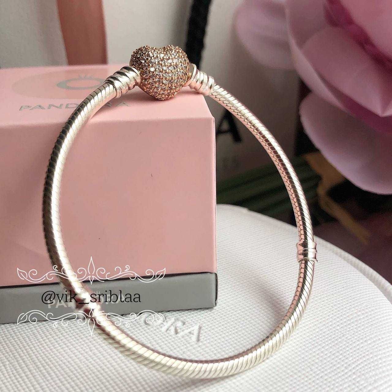 Серебряный браслет с застежкой в виде сердца Pave Rose