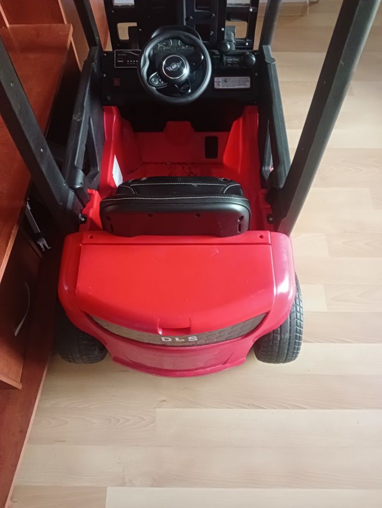 Wózek widłowy na akumulator dla dziecka