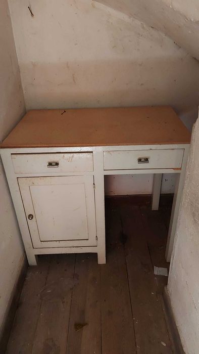 Secretária / Móvel em madeira