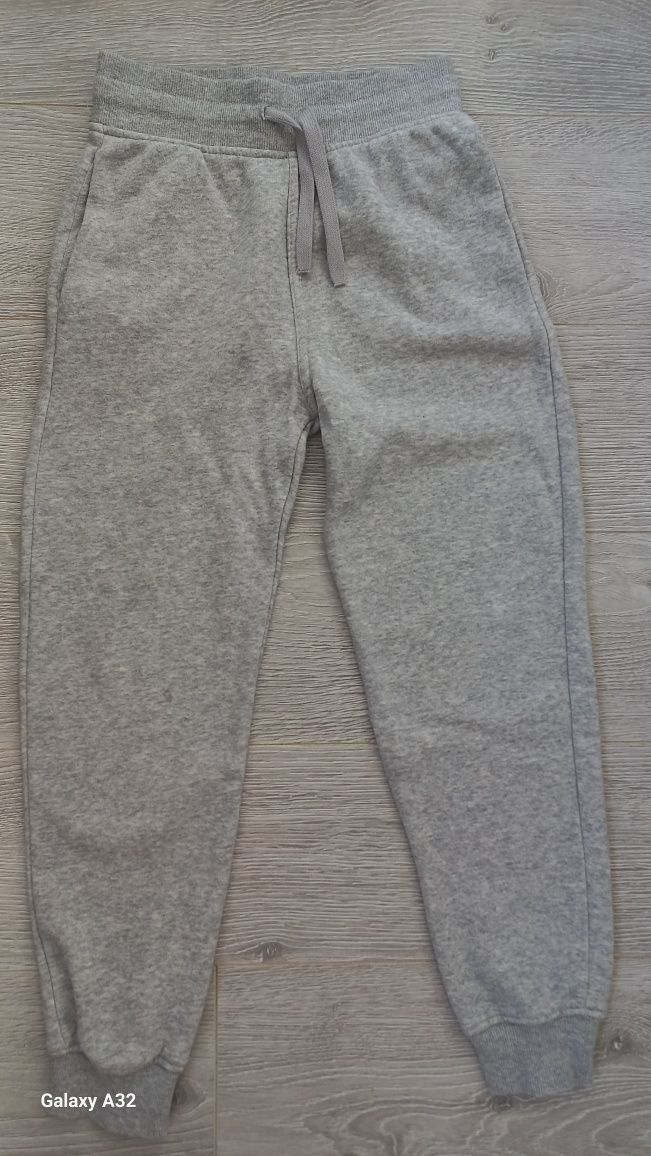 H&M Zestaw spodni 134 joggery spodnie dresowe czarne szare granatowe