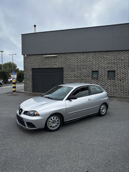 Seat ibiza 6L pd 130cv  5 lugares