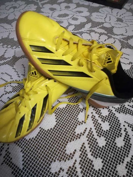 Buty Adidas uniwersalne