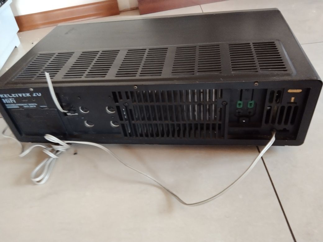 Stary Ampituner GRUNDIG Receiver 20
