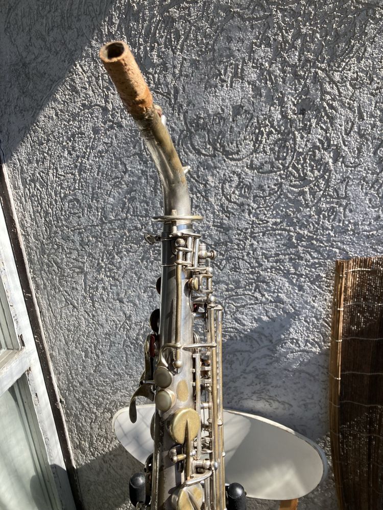 Saksofon altowy Buescher True Tone - 1926 do remontu generalnego.