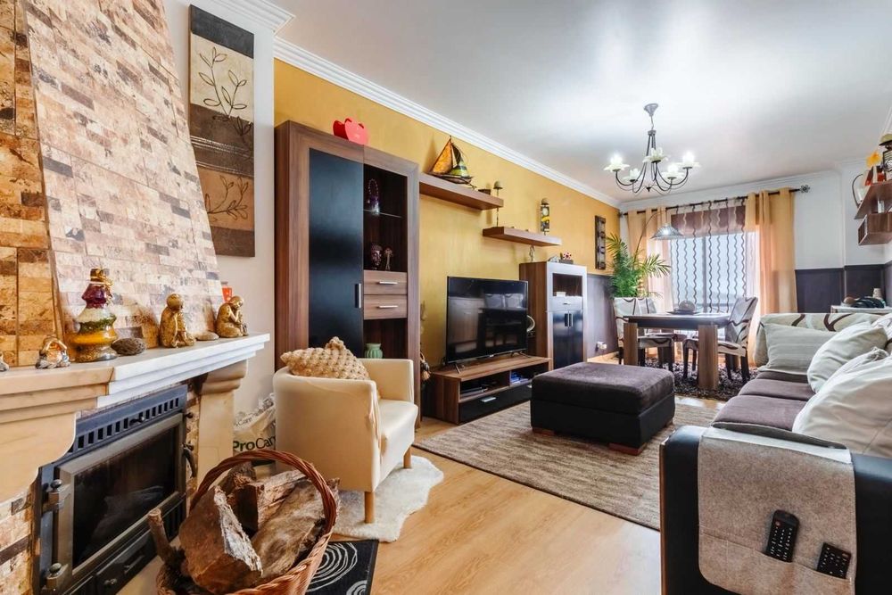 NOVIDADE apartamento t2 com lugar de garagem Mem Martins